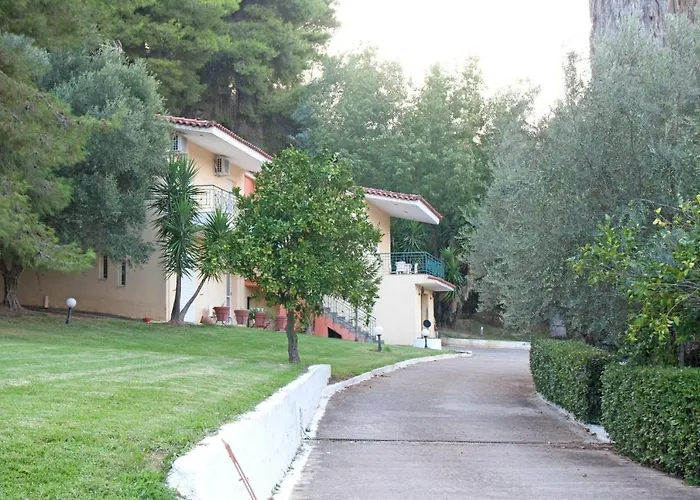 Oasis Olympia カントリーハウス Smila